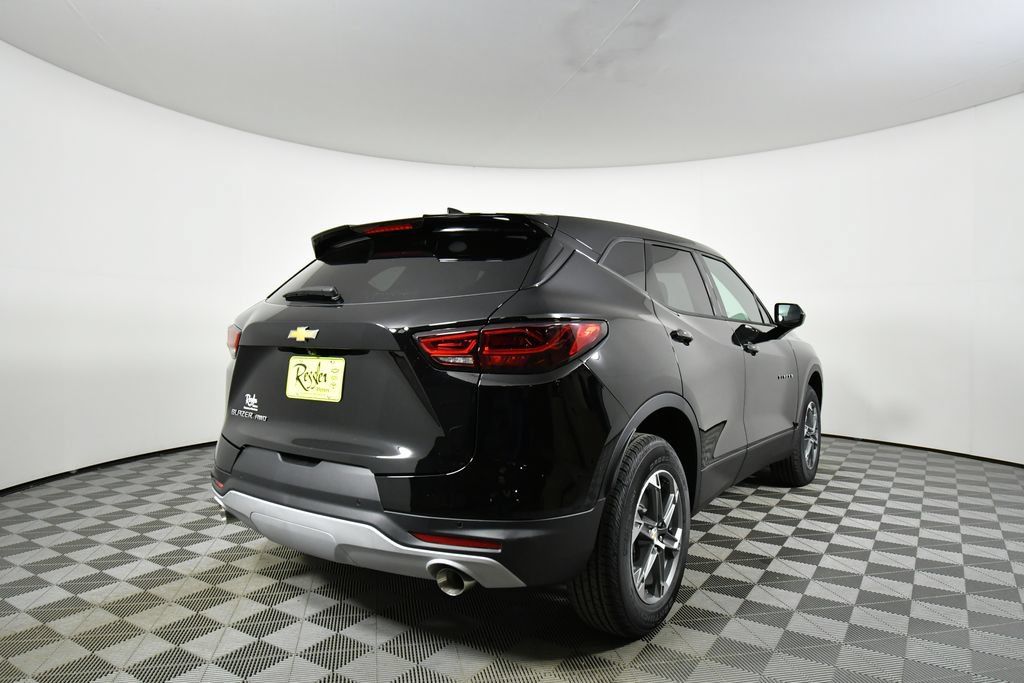 New 2026 Chevrolet Blazer LT w/ LPO, Floor Liner Package AWD/4WD image 11