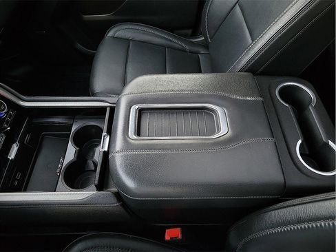 Used 2023 GMC Yukon XL Denali image 20