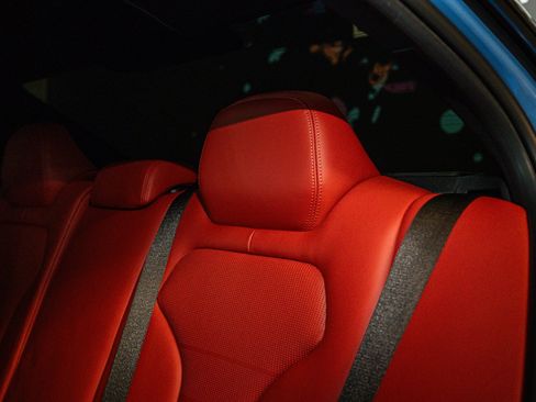 Used 2018 BMW M3 RWD image 12