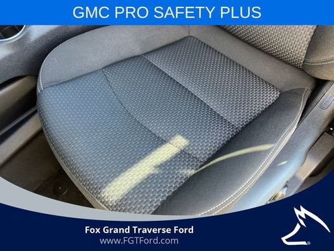 Used 2022 GMC Terrain SLE w/ Driver Convenience Package FWD image 9