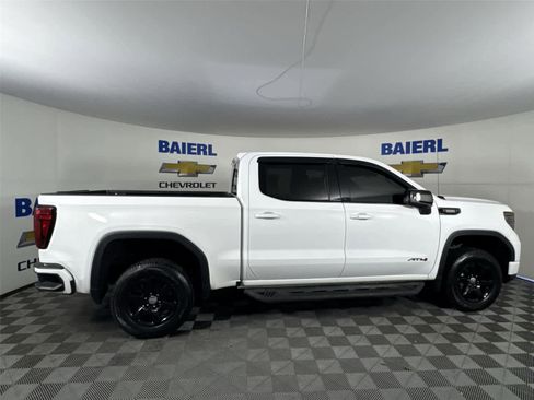 Used 2022 GMC Sierra 1500 AT4 w/ AT4 Preferred Package image 6