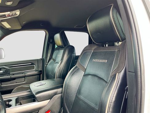 Used 2022 RAM 3500 Laramie image 18