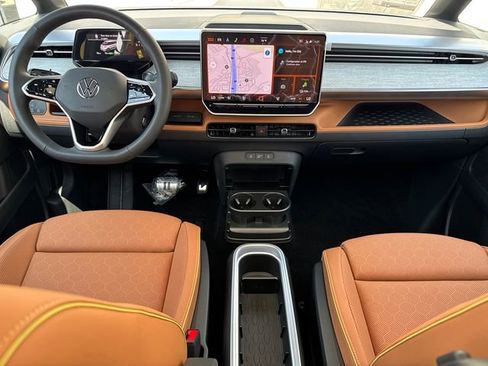 New 2025 Volkswagen ID. Buzz Pro S Plus image 29