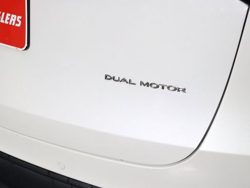 Used 2023 Tesla Model Y Long Range image 54