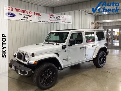 Used 2025 Jeep Wrangler Unlimited Sahara w/ Safety Group