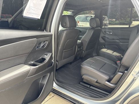 Used 2023 Chevrolet Traverse RS AWD/4WD image 11