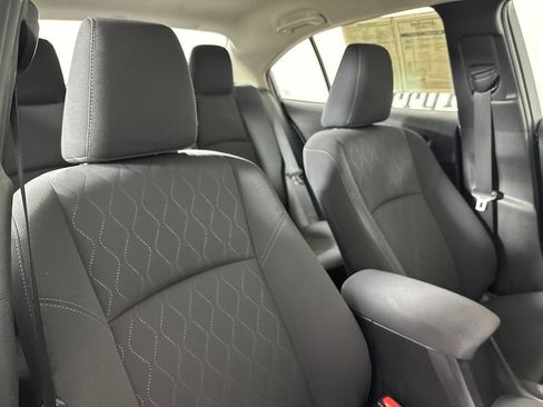 Used 2024 Toyota Corolla LE FWD image 27