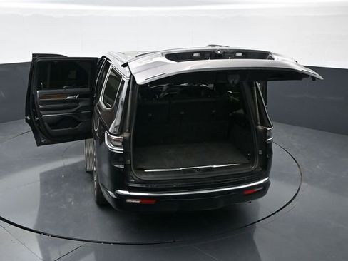 Used 2022 Jeep Grand Wagoneer Series II w/ Convenience Group III AWD/4WD image 46