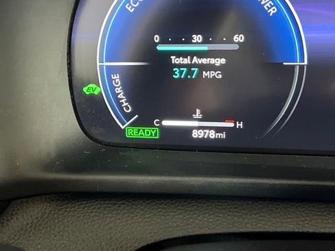 Used 2025 Toyota Crown Signia image 3