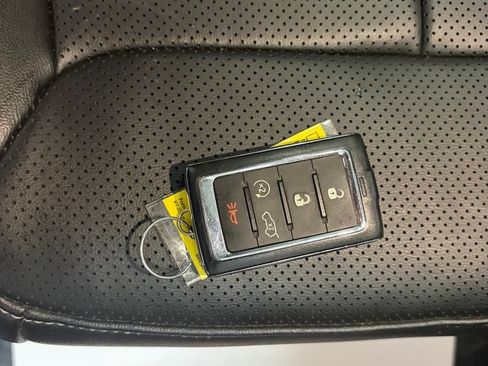 Used 2023 Jeep Grand Cherokee Limited w/ Luxury Tech Group II AWD/4WD image 25
