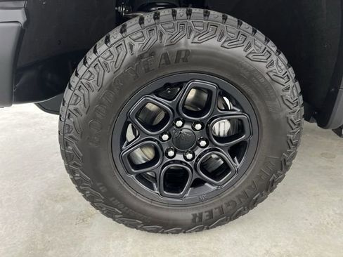 Used 2024 Chevrolet Silverado 1500 ZR2 w/ ZR2 Bison Edition AWD/4WD image 33