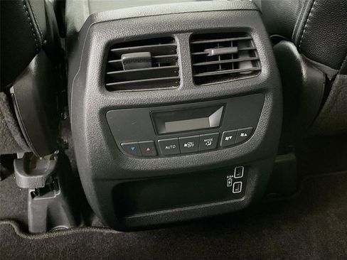 Used 2021 Honda Pilot Special Edition image 30