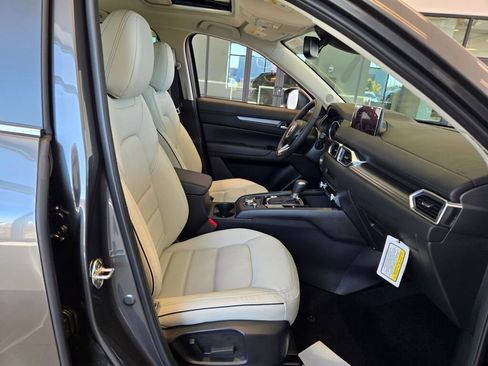 New 2025 MAZDA CX-5 AWD 2.5 S w/ Preferred Package image 3