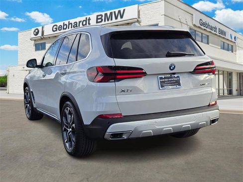 New 2026 BMW X5 xDrive50e w/ Premium Package image 7