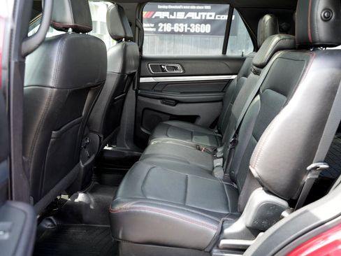 Used 2018 Ford Explorer Sport image 17