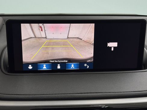 Used 2023 Acura MDX FWD image 15
