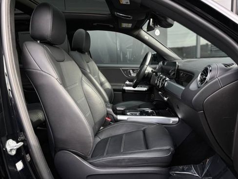 Certified 2021 Mercedes-Benz GLB 250 4MATIC image 63