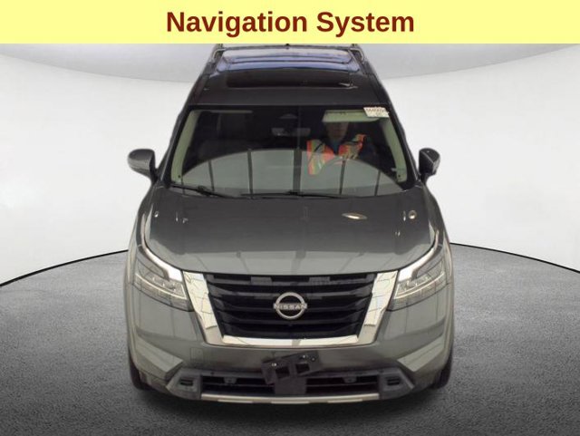 Used 2024 Nissan Pathfinder SL w/ SL Premium Package AWD/4WD image 4