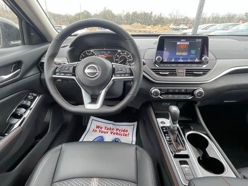 New 2025 Nissan Altima 2.5 SR image 21