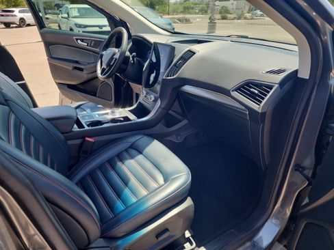 Used 2022 Ford Edge SEL w/ Sport Appearance Package AWD/4WD image 19