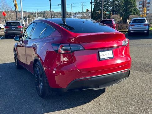 Used 2020 Tesla Model Y Performance image 10