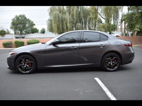Used 2019 Alfa Romeo Giulia Ti Sport w/ Quick Order Package 22S Sport image 4