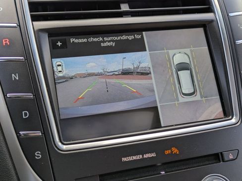 Used 2018 Lincoln MKX Reserve w/ Driver Assistance Package image 26