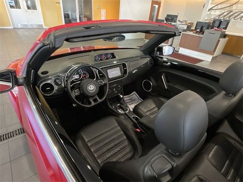 Used 2013 Volkswagen Beetle Turbo 60's Edition image 18