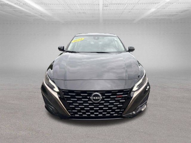 Used 2024 Nissan Altima 2.5 SR FWD image 13