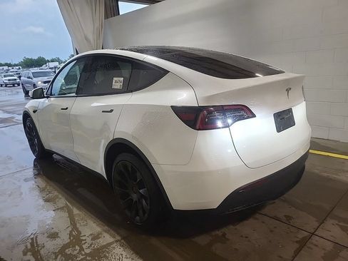 Used 2023 Tesla Model Y Long Range AWD/4WD image 4