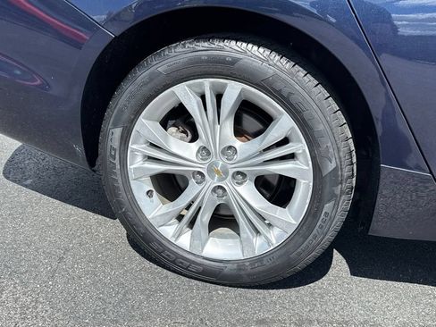 Used 2015 Chevrolet Impala LT FWD image 9