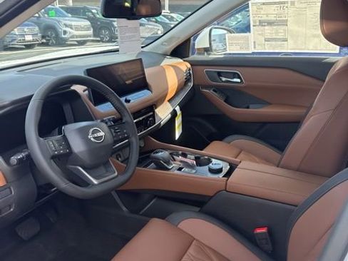 New 2026 Nissan Rogue Platinum AWD/4WD image 5