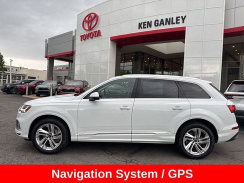 Used 2023 Audi Q7 3.0T Premium w/ Convenience Package AWD/4WD image 3
