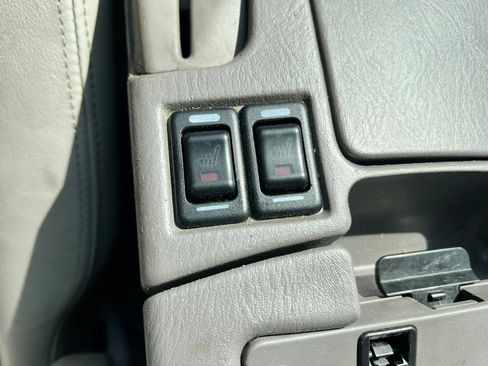 Used 2003 Nissan Maxima GLE w/ (DLX) Meridian Edition Pkg image 11