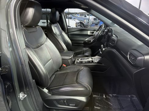 Used 2022 Ford Explorer ST w/ Equipment Group 401A AWD/4WD image 25
