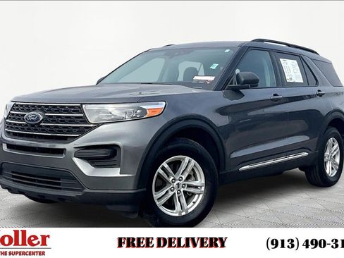 Used 2022 Ford Explorer XLT image 1