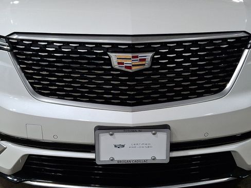 Certified 2023 Cadillac XT6 Premium Luxury AWD/4WD image 9