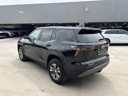 Used 2025 Chevrolet Equinox LT FWD image 13