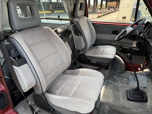 Used 1988 Volkswagen Vanagon GL image 44