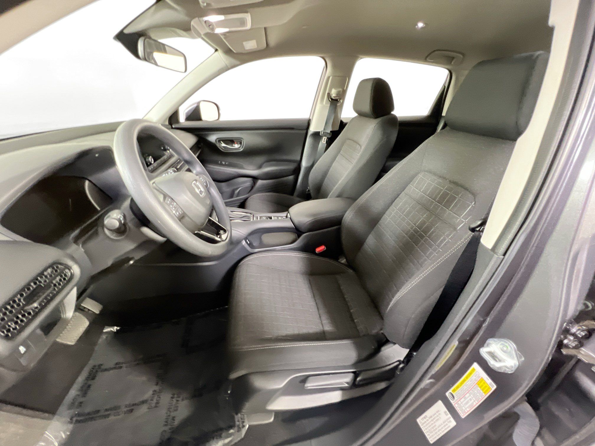 Used 2025 Honda HR-V LX image 19