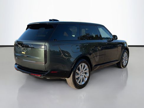 New 2025 Land Rover Range Rover SE image 5