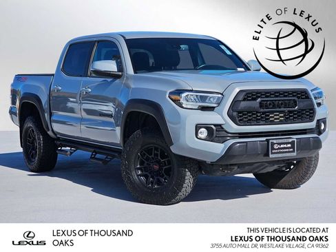 Used 2020 Toyota Tacoma TRD Off-Road w/ Technology Package AWD/4WD image 1