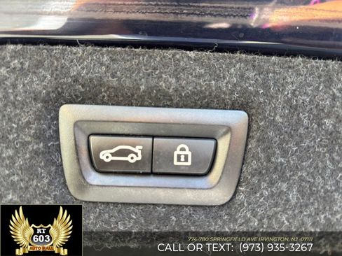 Used 2018 BMW 530i xDrive AWD/4WD image 8
