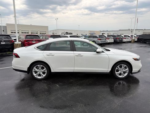 Used 2024 Honda Accord LX image 7