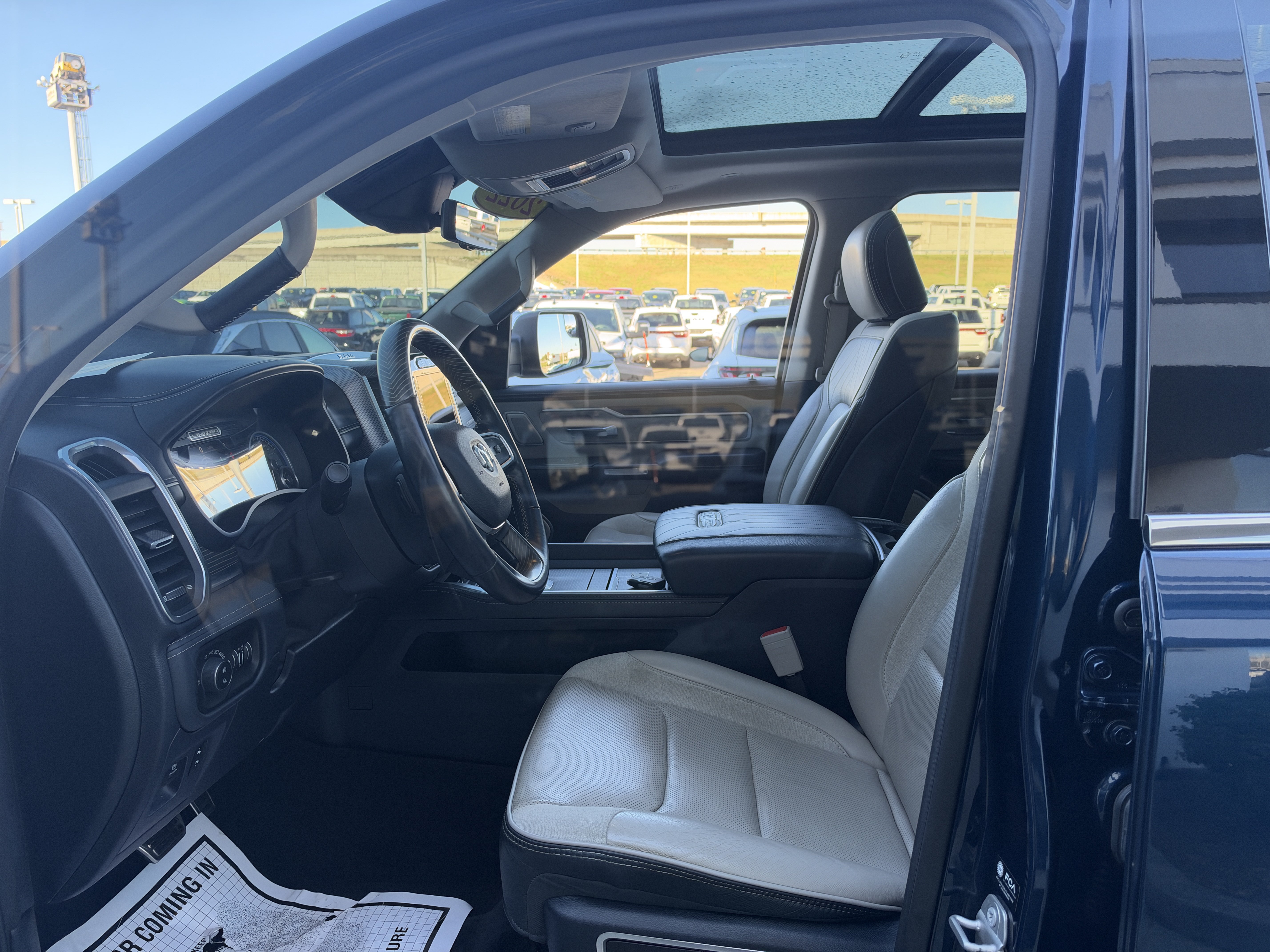 Used 2022 RAM 1500 Limited AWD/4WD image 34
