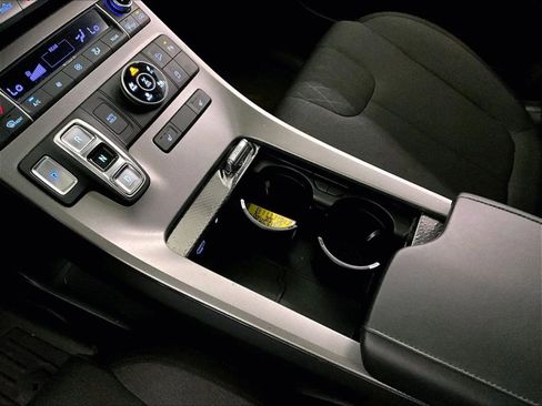 Used 2020 Hyundai Palisade SEL w/ Convenience Package image 16