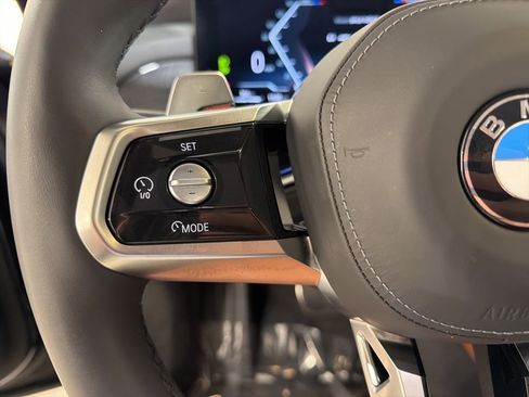 Used 2025 BMW 760i xDrive w/ Executive Package image 12