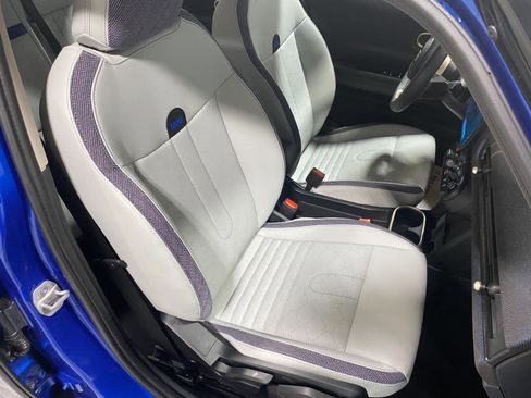 Certified 2025 MINI Cooper S image 18