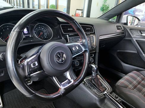 Used 2016 Volkswagen GTI S FWD image 9