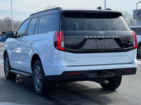 Certified 2025 Ford Expedition Active image 12